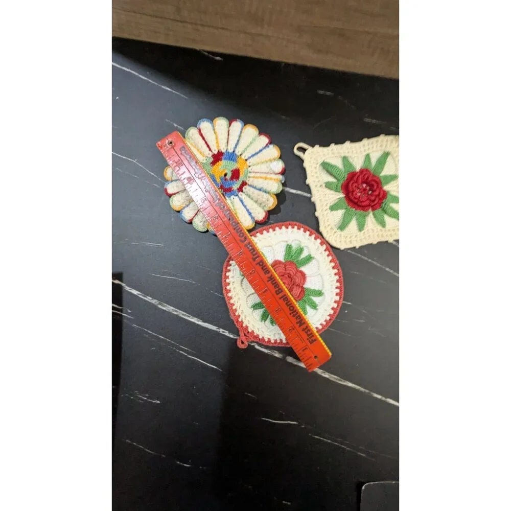 Vintage Crocheted Floral Hot Pads Set Of 3 Multicolor Handmade Pot Holders Kitch